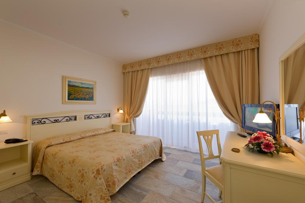 Hotel Del Golfo Procchio  Buitenkant foto