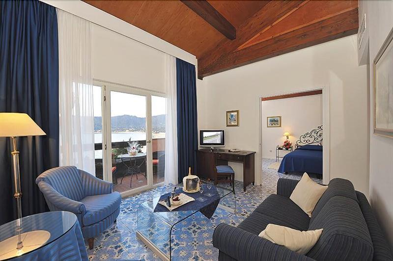 Hotel Del Golfo Procchio  Buitenkant foto