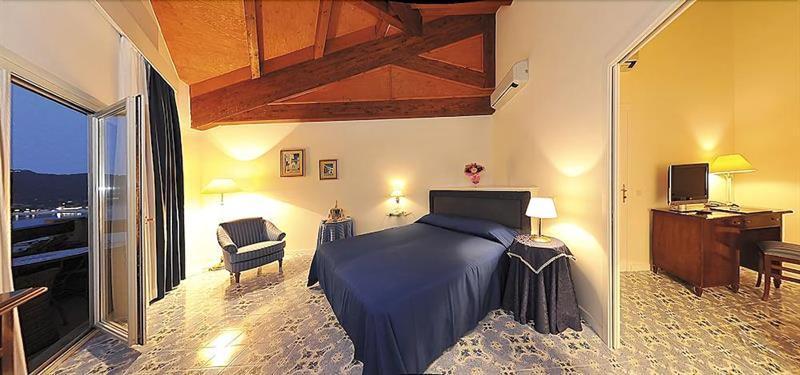 Hotel Del Golfo Procchio  Buitenkant foto